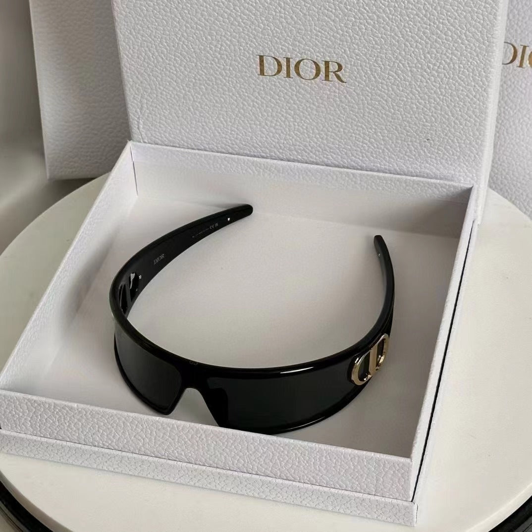 VERY MIU DIOR IN STOCK