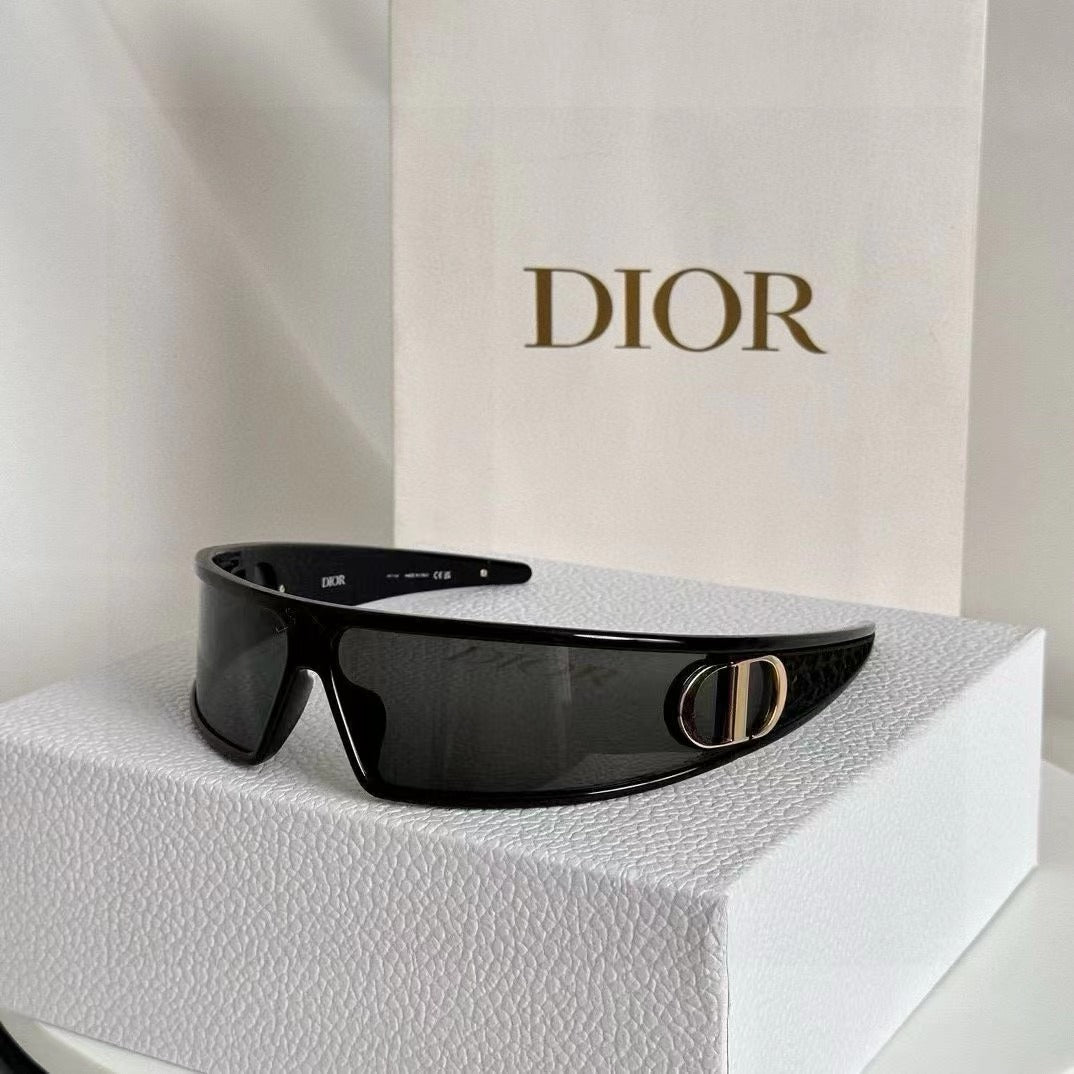 VERY MIU DIOR IN STOCK