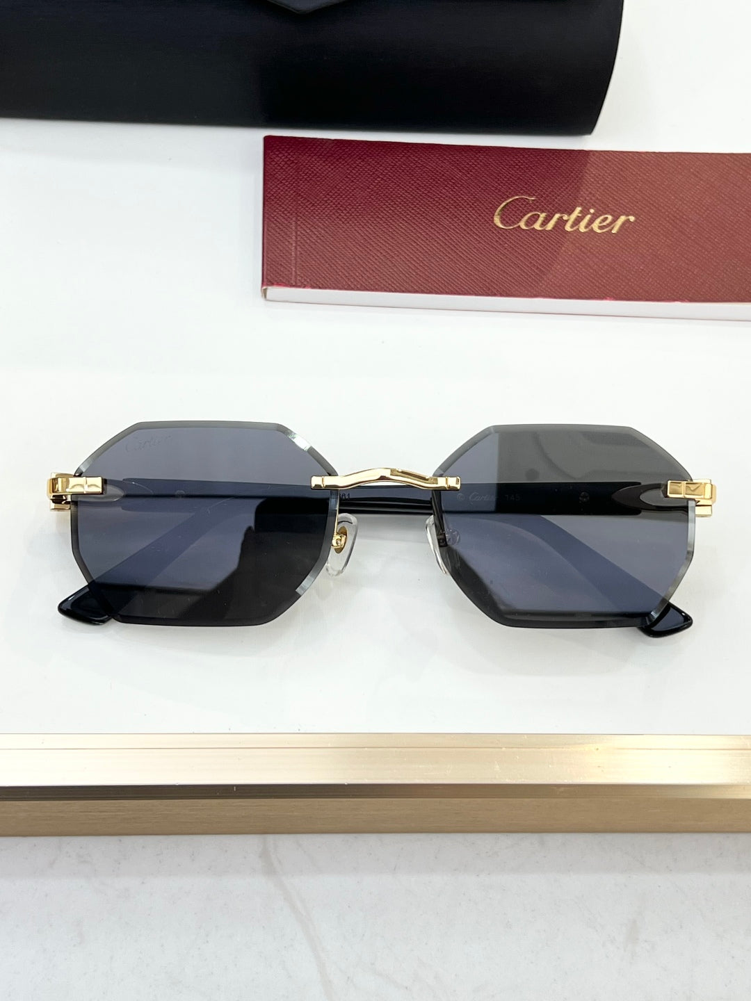 Cartie*MODEL:CT0439S SUN GLASS IN STOCK