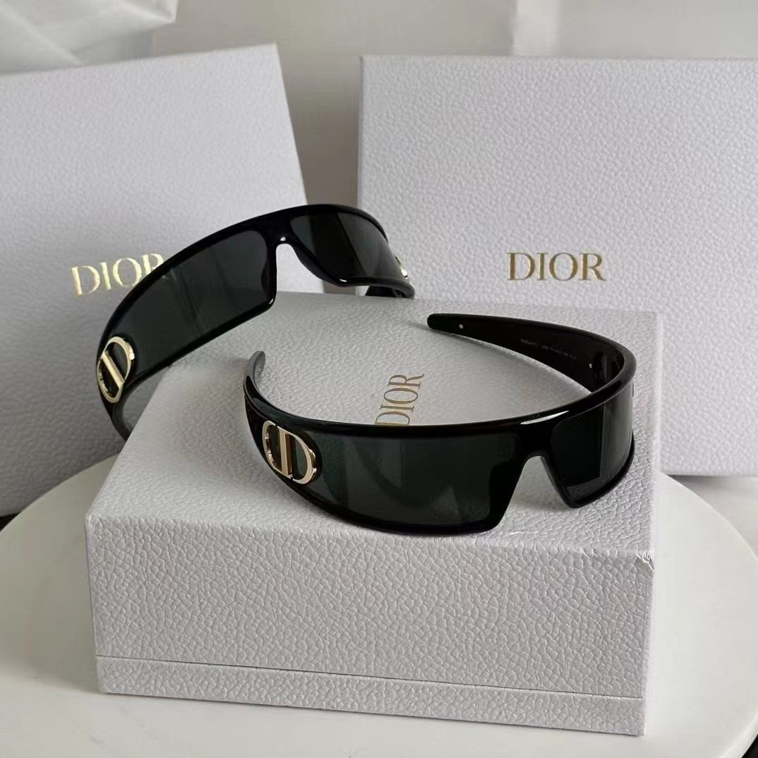 VERY MIU DIOR IN STOCK