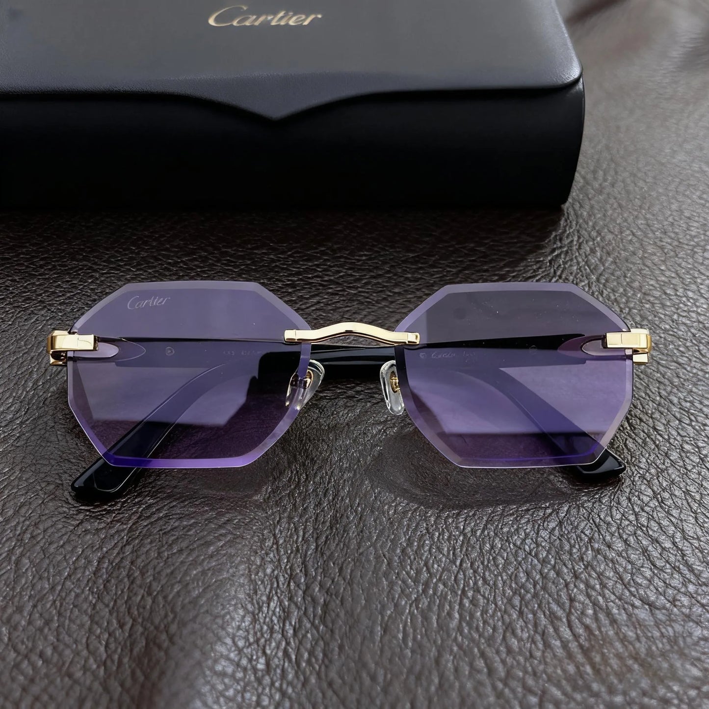 Women Sunglasses with Elongated C Cartier motif